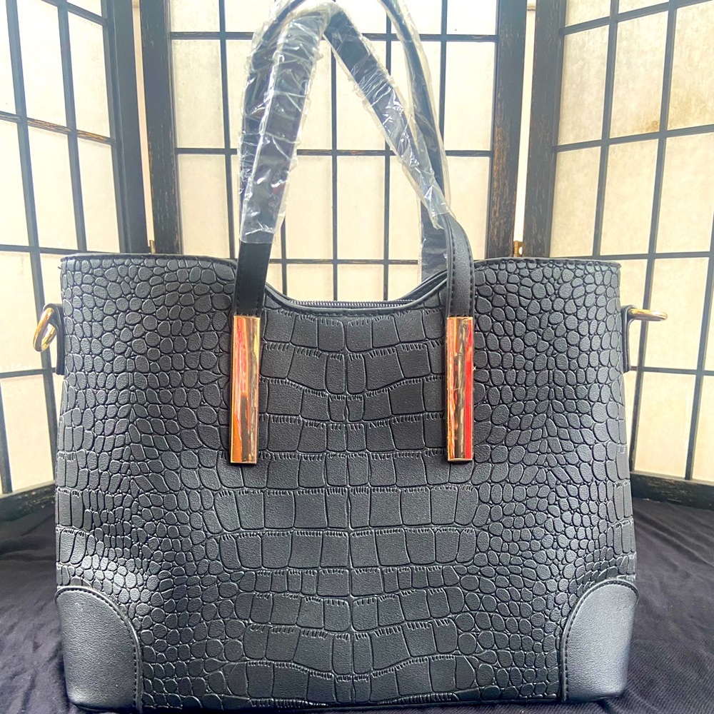 Super chic faux croc tote bag with extra clutch/wallet